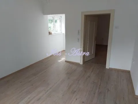 Rent, house, 100m², Zemun Kalvarija, Zemun Sve Podlokacije - image 9