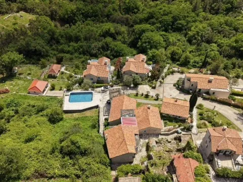 Prodaja, plac, 661m², Herceg Novi, Crna Gora - image 17