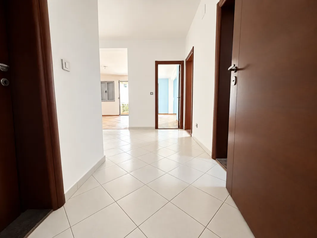 Prodaja, dvosoban stan, 88m², Rozino, Budva