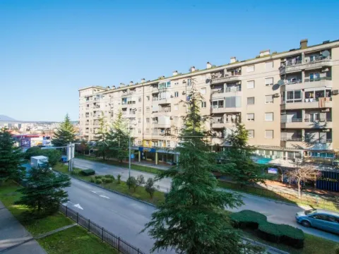 Rent, two bedroom apartment, 79m², Stari Aerodrom, Podgorica - image 11