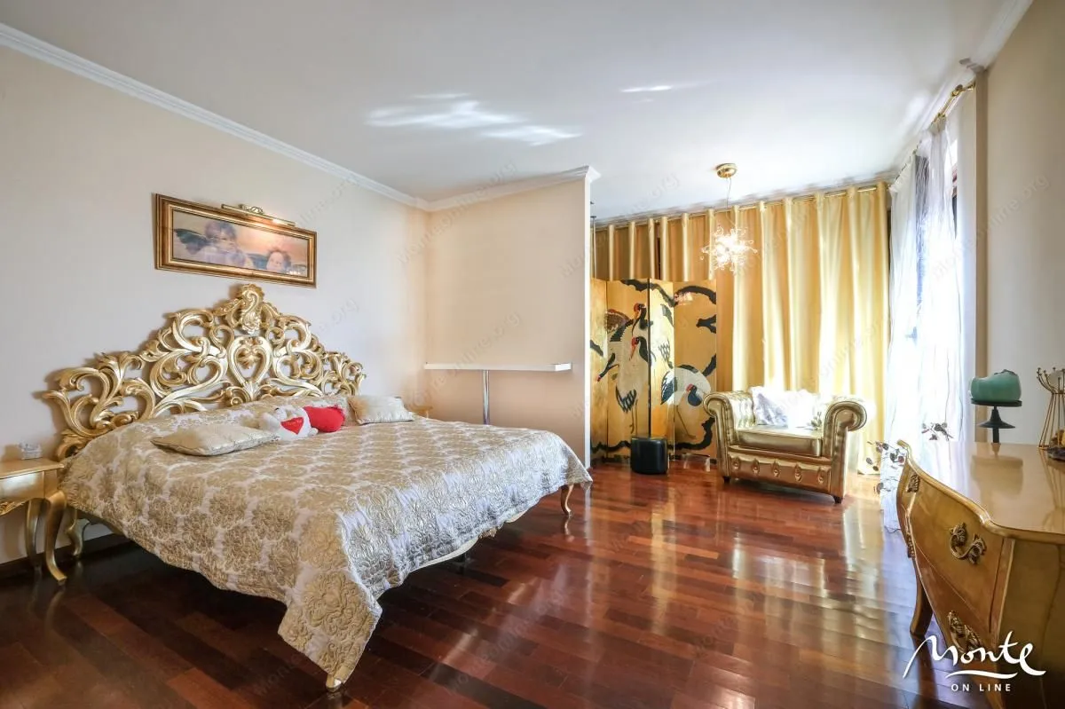Sale, house, 430m², Bečići, Budva