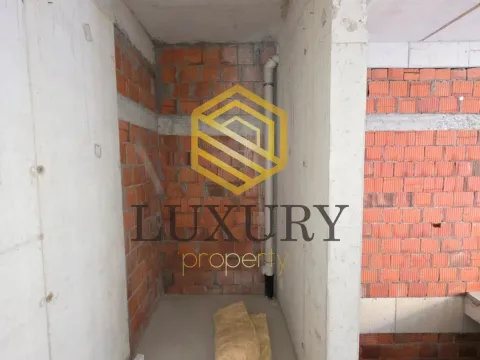 Izdavanje, poslovni prostor, 120m², Pobrežje, Podgorica - image 3