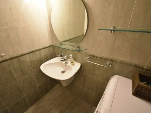 Izdavanje, trosoban stan, 117m², Gorica C, Podgorica - image 7