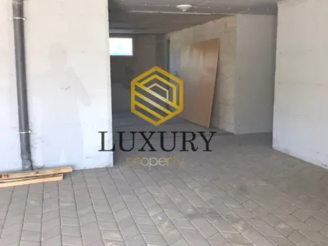 Izdavanje, poslovni prostor, 120m², Centar, Podgorica - image 7