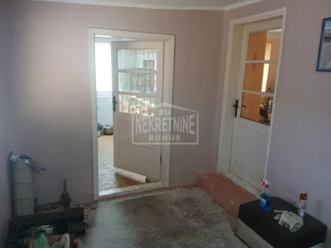 Prodaja, kuća, 113m², Veliki Radanovac, Subotica - image 4