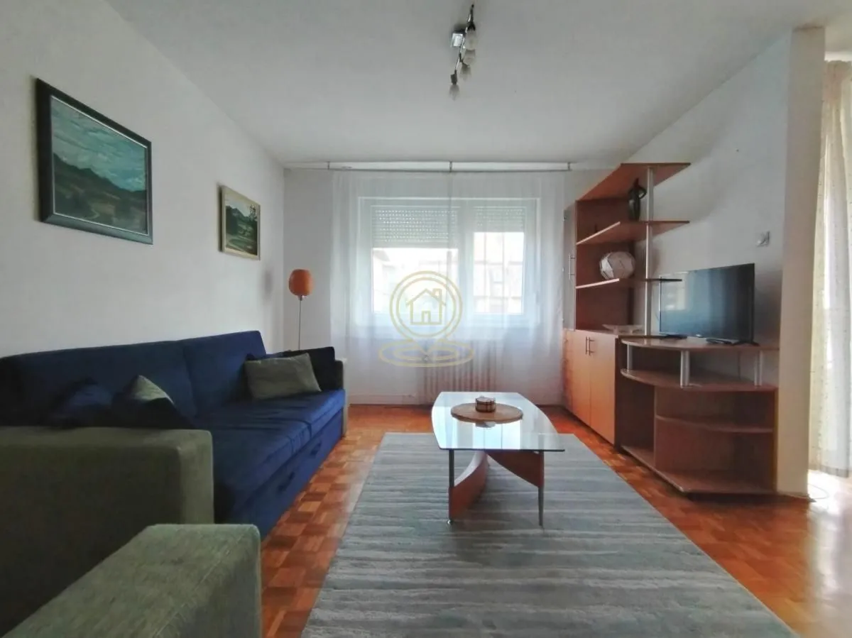 Rent, two bedroom apartment, 66m², Stari Grad, Beograd
