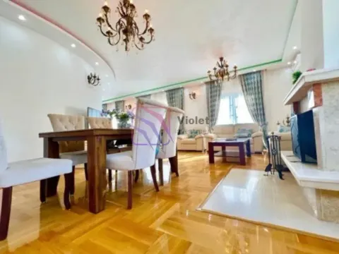 Izdavanje, kuća, 450m², Markovići, Budva - image 5