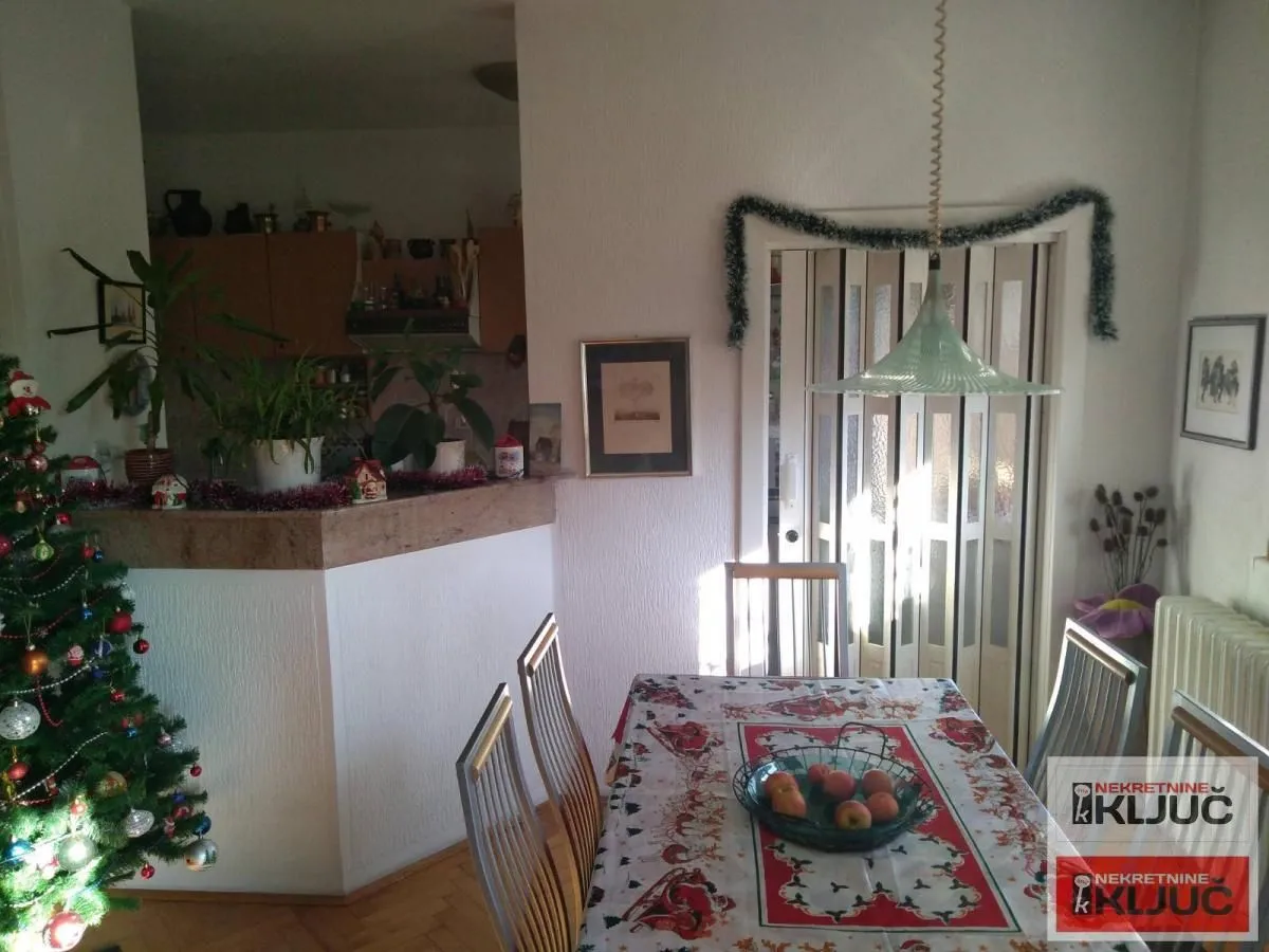 Prodaja, trosoban stan, 79m², Bulevar Oslobodjenja, Novi Sad Sve Podlokacije