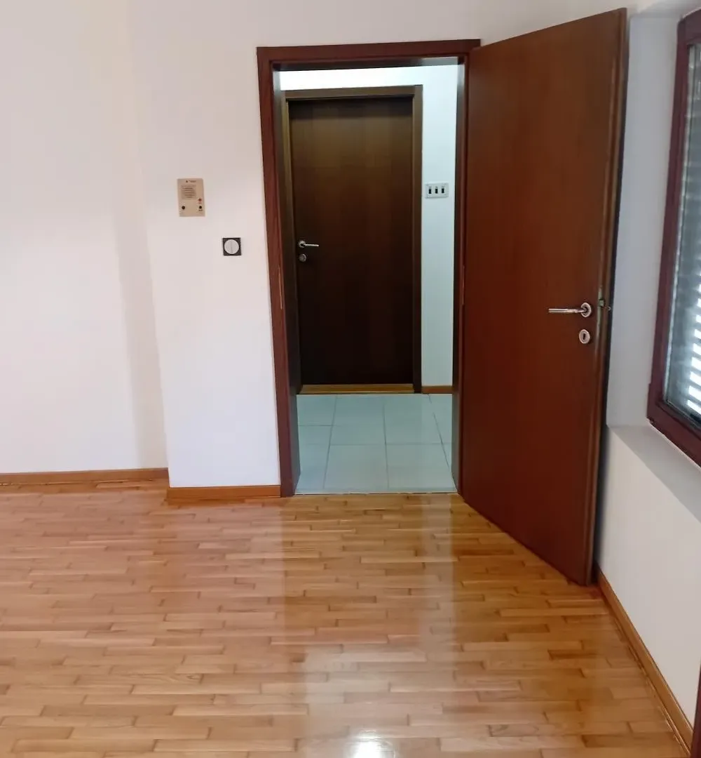 Prodaja, trosoban stan, 65m², Mali Mokri Lug, Zvezdara Sve Podlokacije