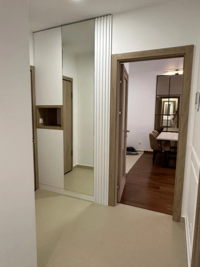 Izdavanje, dvosoban stan, 72m², Master Kvart, Podgorica