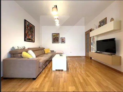 Sale, one bedroom apartment, 48m², Stari Aerodrom, Podgorica - image 2