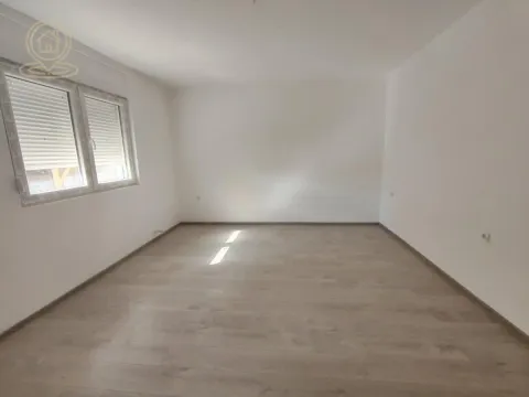 Sale, three bedroom apartment, 98m², Čalije, Niš - image 3