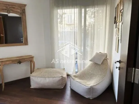 Izdavanje, četvorosoban stan, 160m², Vračar Hram, Vračar Sve Podlokacije - image 15