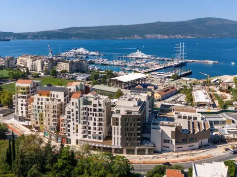 Prodaja, dvosoban stan, 91m², Porto Montenegro, Tivat - image 13