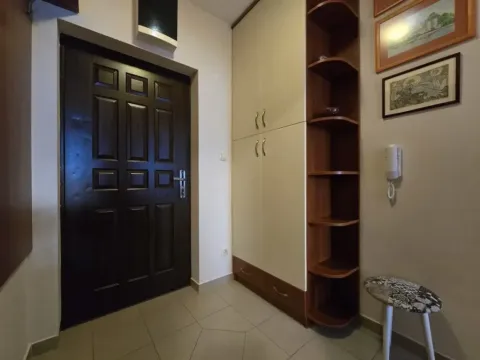 Rent, one bedroom apartment, 40m², Blok 9, Podgorica - image 9