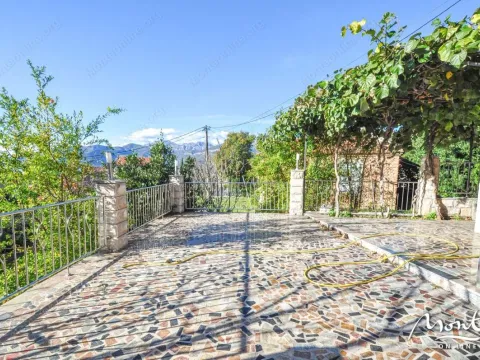 Prodaja, kuća, 194m², Tivat, Crna Gora - image 18