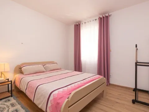 Rent, one bedroom apartment, 50m², Topla, Herceg Novi - image 10