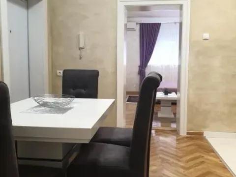 Izdavanje, dvosoban stan, 50m², Stari Grad, Beograd - image 5