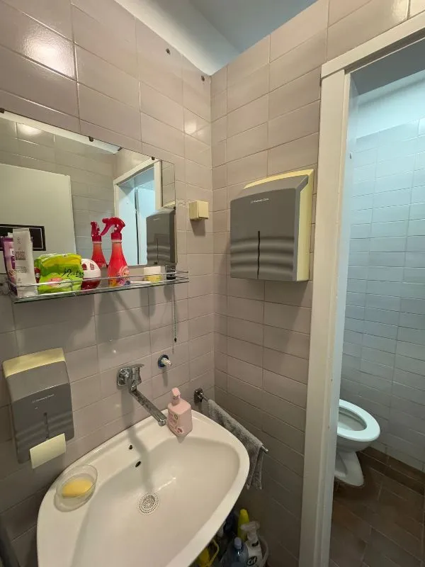 Rent, office space, 136m², Banovo Brdo, Beograd