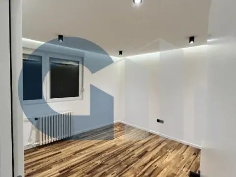 Prodaja, trosoban stan, 73m², Karaburma, Palilula Sve Podlokacije - image 2