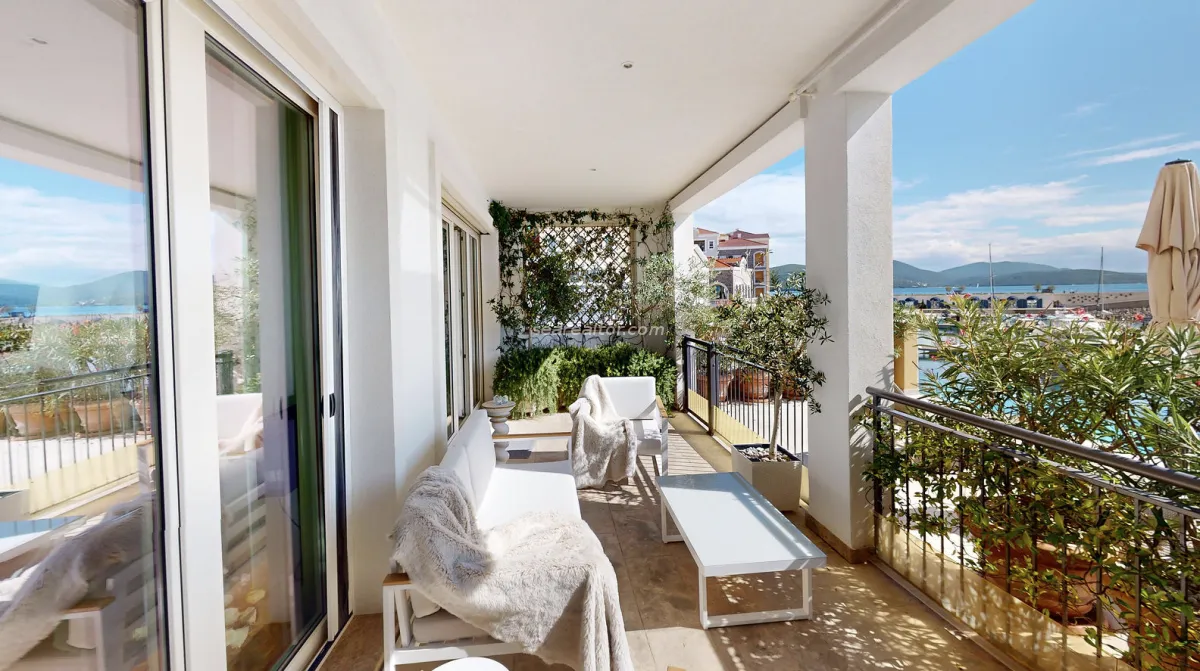 Prodaja, dvosoban stan, 120m², Luštica Bay, Tivat