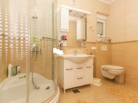 Prodaja, kuća, 200m², Đenovići, Herceg Novi - image 6