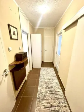 Izdavanje, dvosoban stan, 85m², Centar, Podgorica - image 7