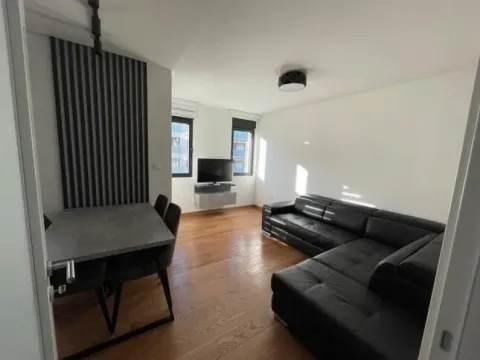 Izdavanje, dvosoban stan, 70m², City Kvart, Podgorica - image 5