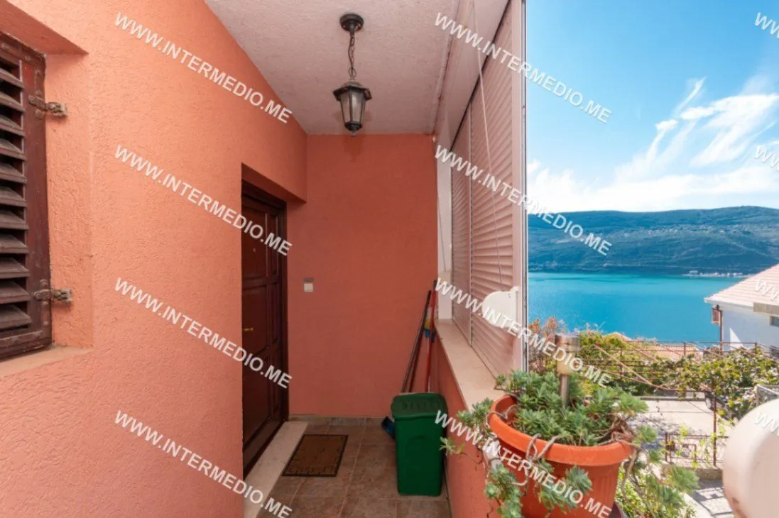 Prodaja, dvosoban stan, 103m², Topla, Herceg Novi