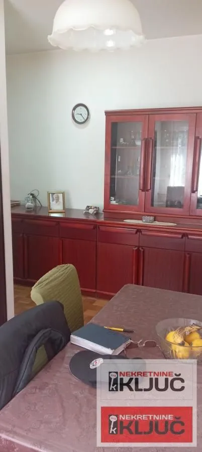 Prodaja, dvosoban stan, 64m², Sajmište, Novi Sad