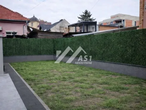 Izdavanje, poslovni prostor, 240m², Sajam, Novi Sad Sve Podlokacije - image 9