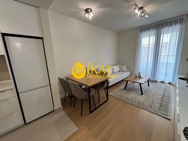 Izdavanje, dvosoban stan, 49m², Novi Beograd Blok 65, Novi Beograd Sve Podlokacije