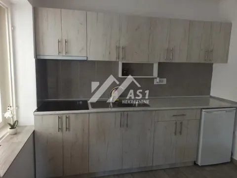 Izdavanje, trosoban stan, 70m², Salajka, Novi Sad Sve Podlokacije - image 8
