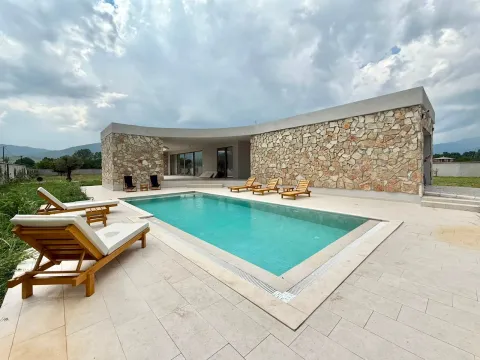 Kuća in Begovina
