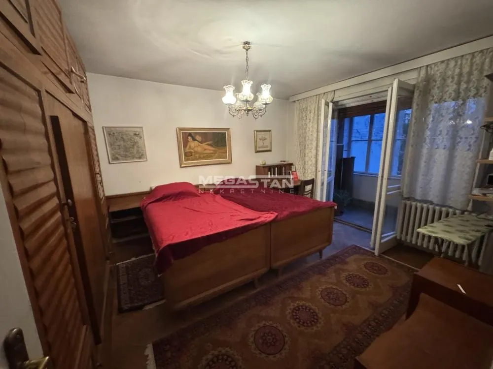 Rent, three bedroom apartment, 91m², Stari Grad, Beograd