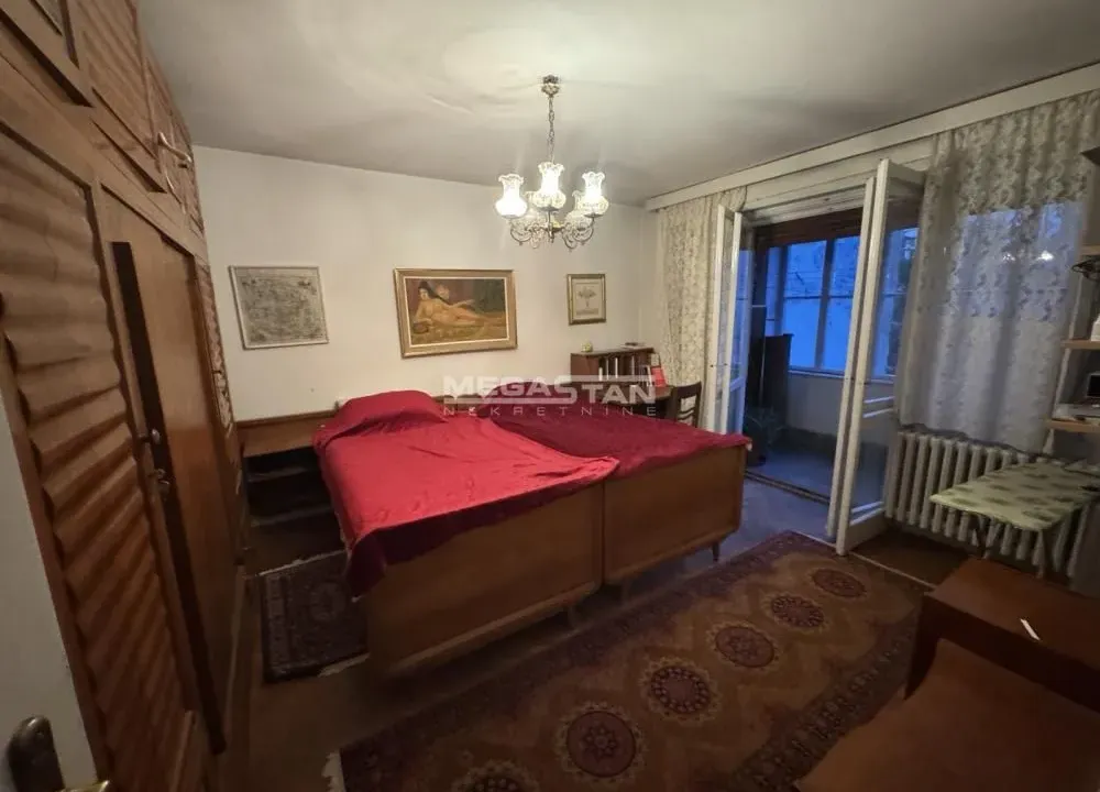 Izdavanje, trosoban stan, 91m², Stari Grad, Beograd