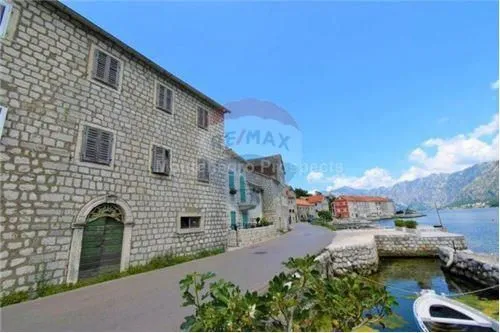 Prodaja, kuća, 67m², Muo, Kotor