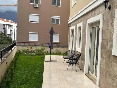 Prodaja, stan, 110m², Tivat, Crna Gora - image 2