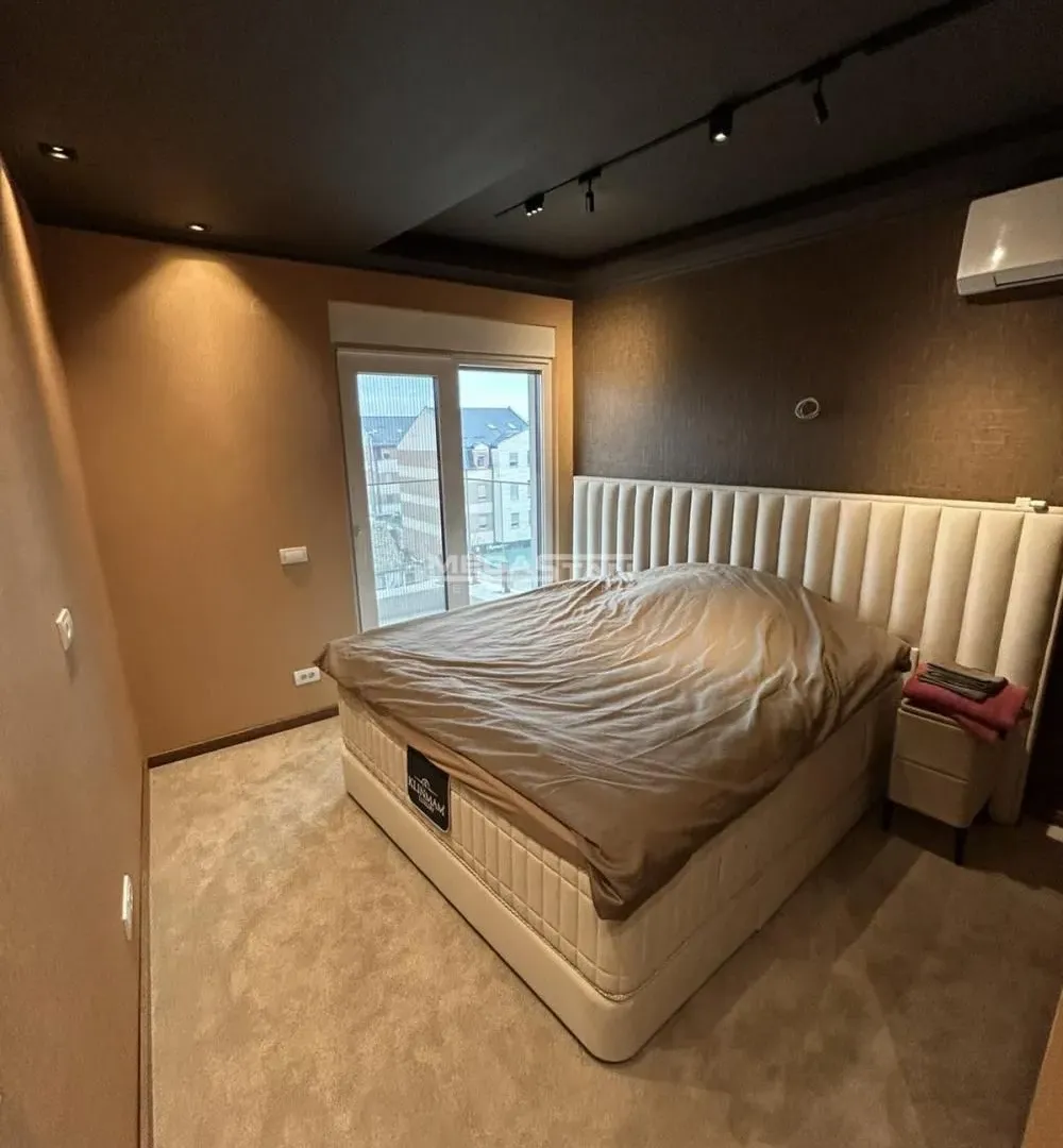 Prodaja, četvorosoban stan, 162m², Pančevo, Srbija