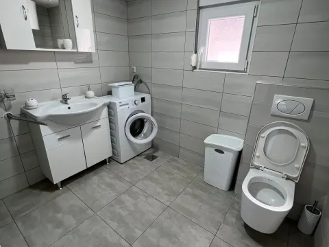 Rent, two bedroom apartment, 85m², Tomba, Bar - image 12