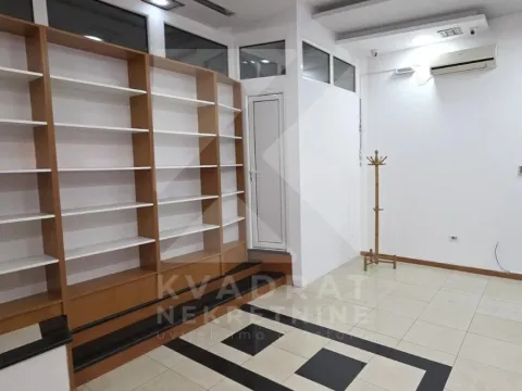 Izdavanje, garsonjera, 35m², Preko Morače, Podgorica - image 3