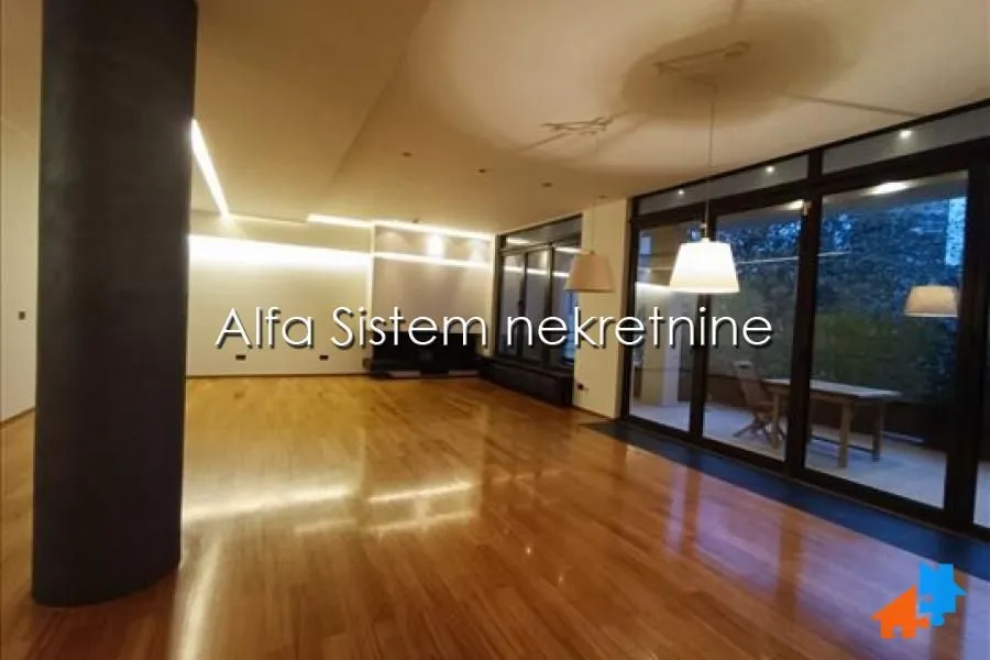 Izdavanje, stan, 176m², Kalenić Pijaca, Vračar Sve Podlokacije