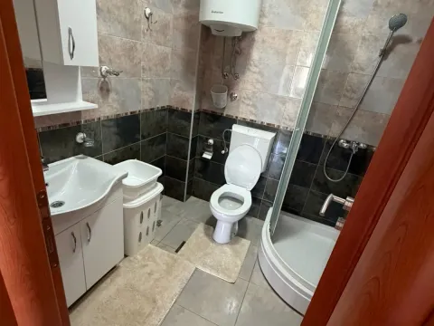Izdavanje, dvosoban stan, 71m², Igalo, Herceg Novi - image 3