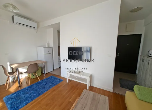Rent, studio apartment, 22m², Centar, Bar