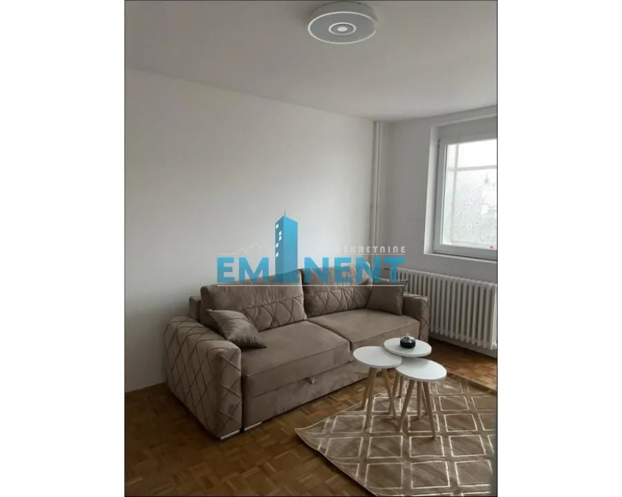 Izdavanje, stan, 38m², Šumice, Beograd