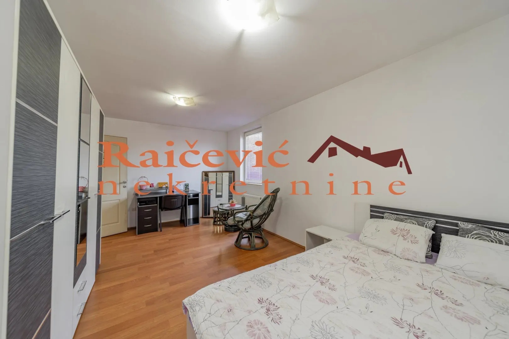 Sale, house, 260m², Resnik, Beograd