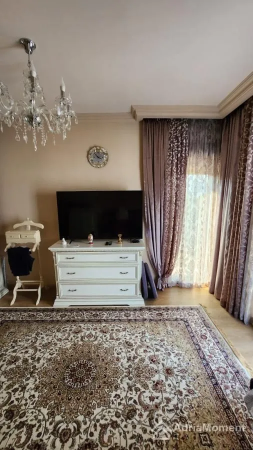 Prodaja, jednosoban stan, 77m², Đuraševići, Tivat