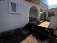 Rent, two bedroom apartment, 75m², Kalimanj, Tivat - image 2