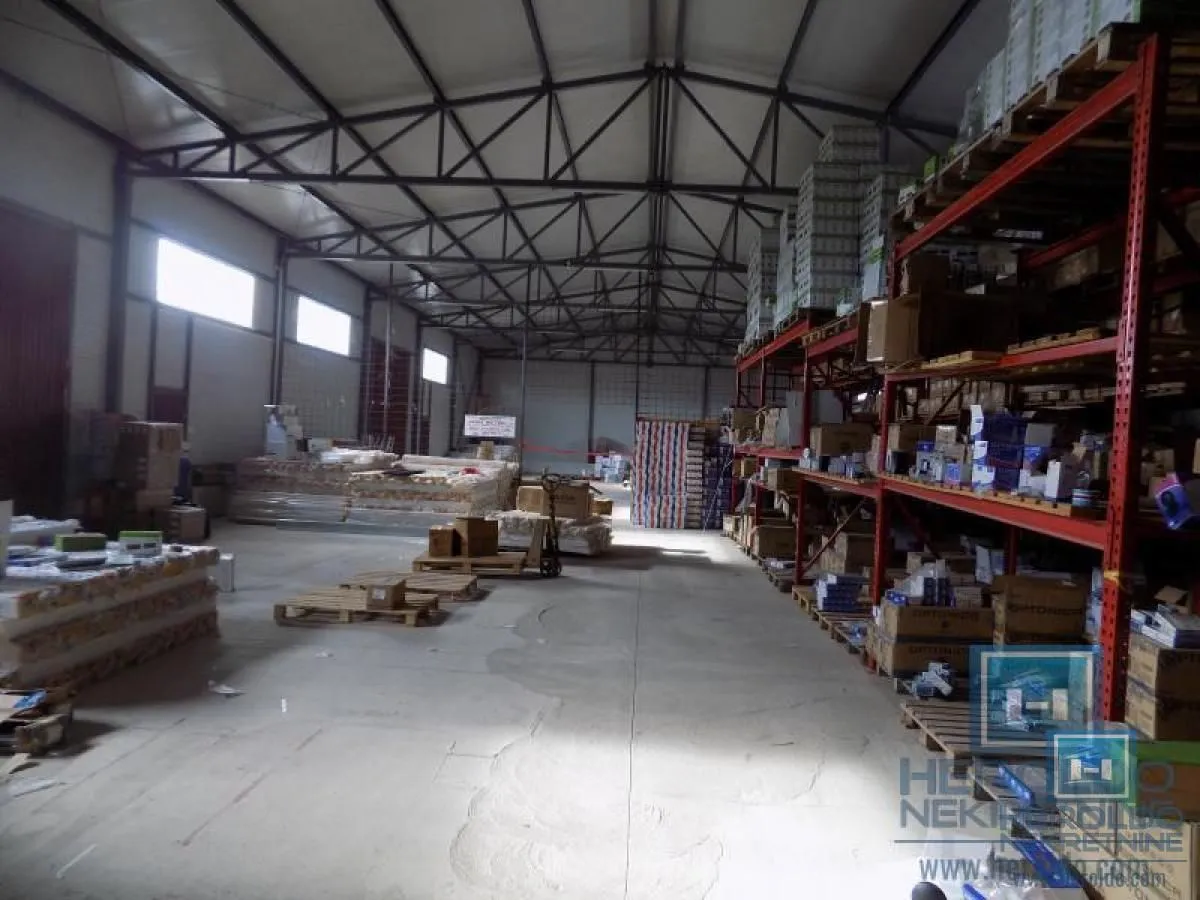 Sale, office space, 702m², Pojate, Ćićevac