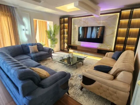 Rent, three bedroom apartment, 215m², Gorica C, Podgorica - image 1